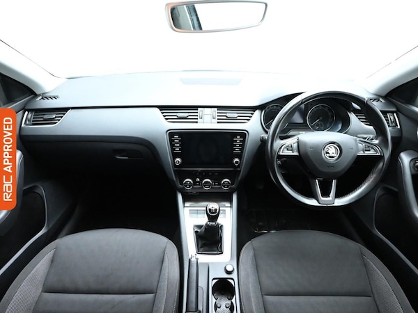 Used Skoda Octavia 2019 for sale - 76257009: Photo 2