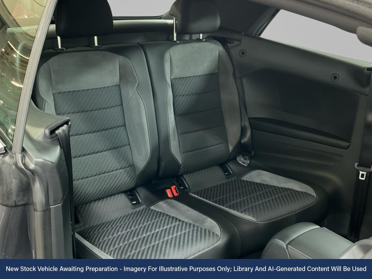 Used Volkswagen T-Roc 2023 for sale - 76641920: Photo 4