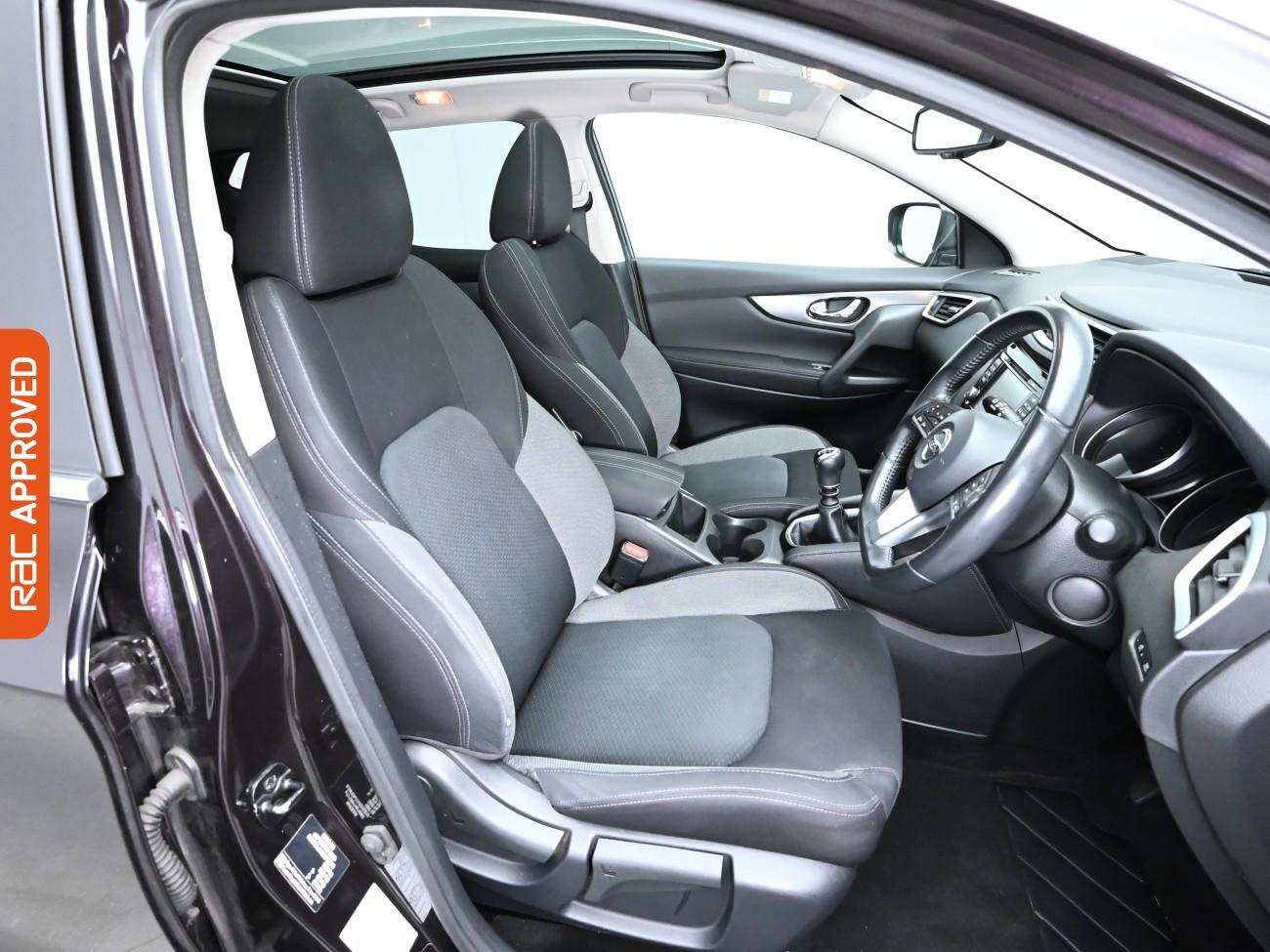 Used Nissan Qashqai 2018 for sale - 76288231: Photo 12
