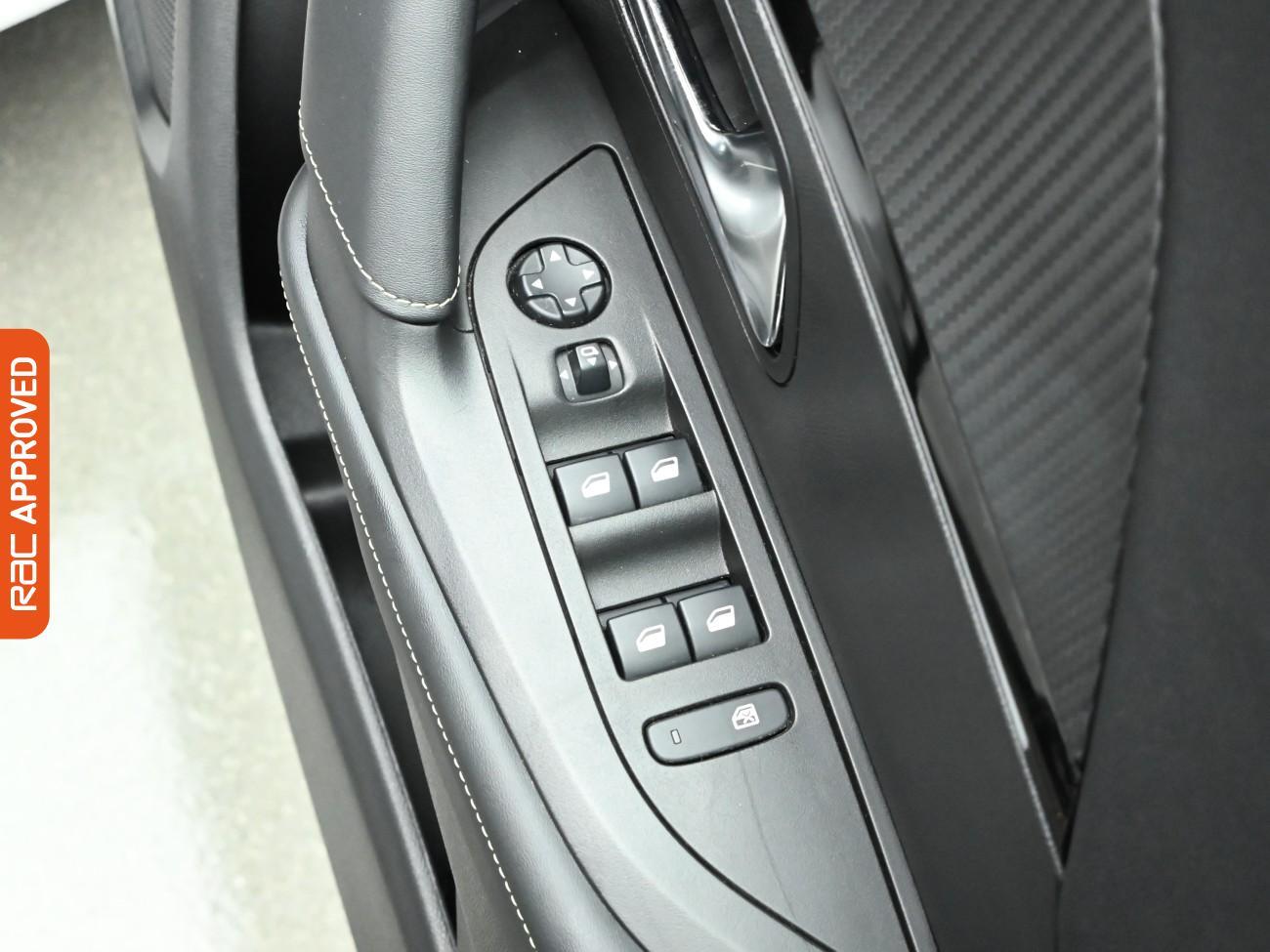 Used Peugeot 2008 2021 for sale - 76919398: Photo 29