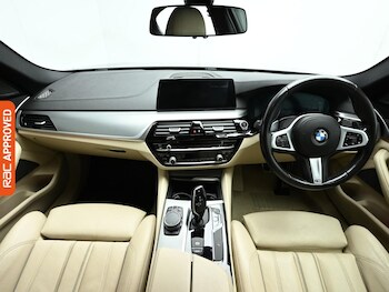 Used BMW 5 Series 2020 for sale - 77324049: Photo