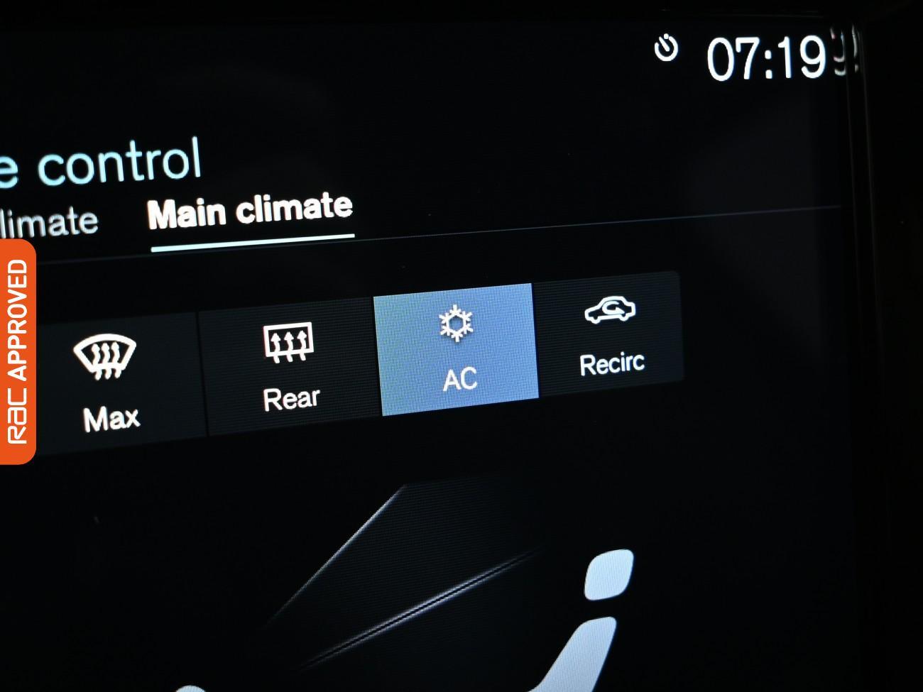 Used Volvo XC40 2021 for sale - 77080095: Photo 19