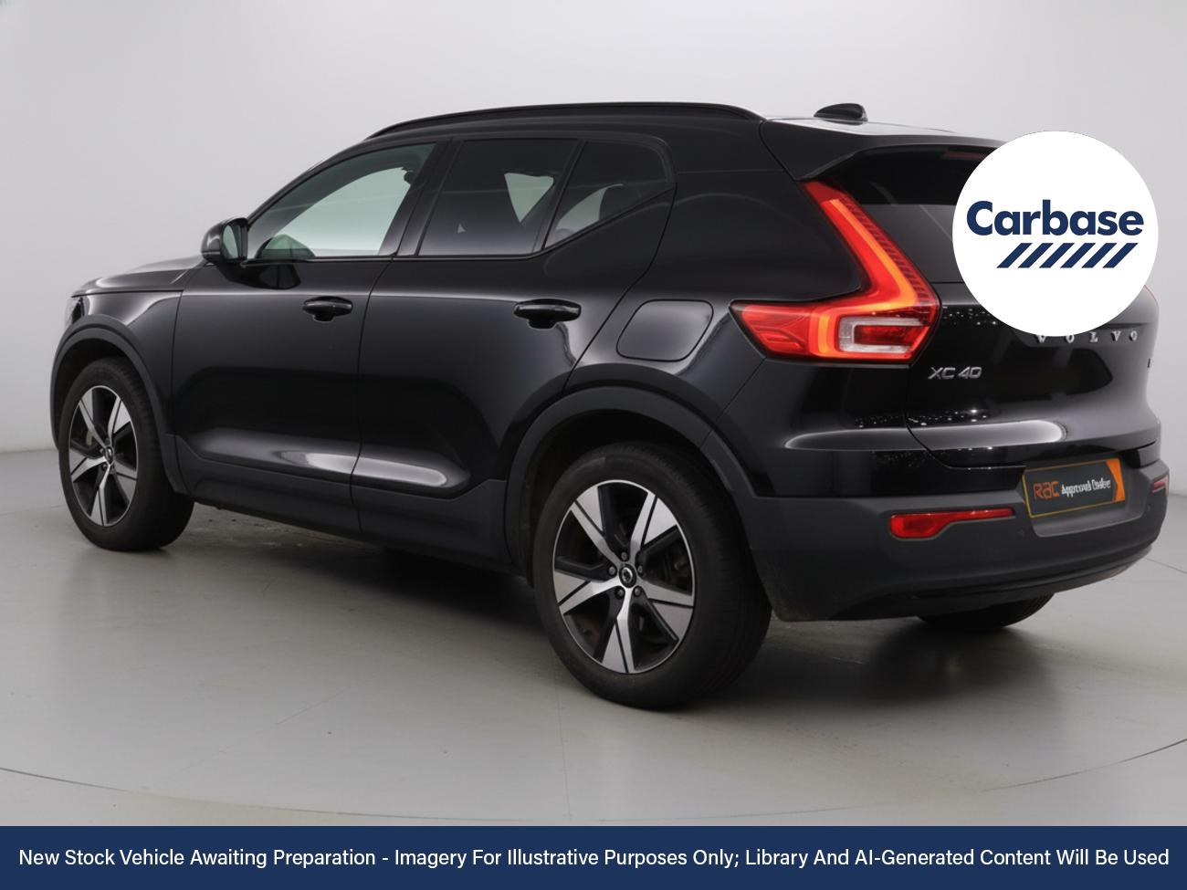 Used Volvo XC40 2021 for sale - 76909521: Photo 2