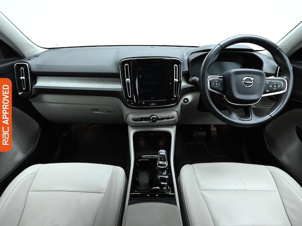 Used Volvo XC40 2019 for sale - 76220137: Photo 2