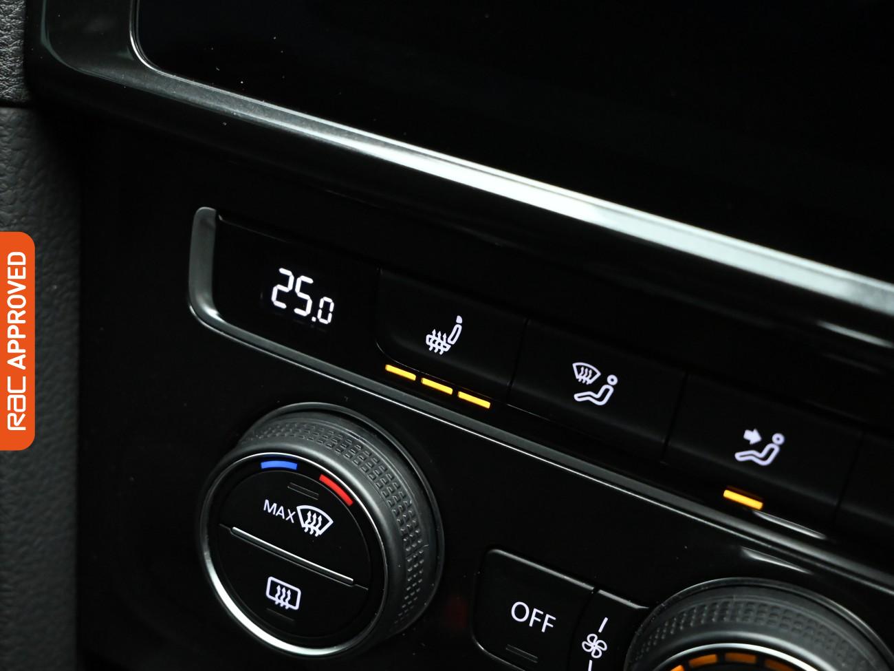 Used Volkswagen Golf 2020 for sale - 77037485: Photo 19