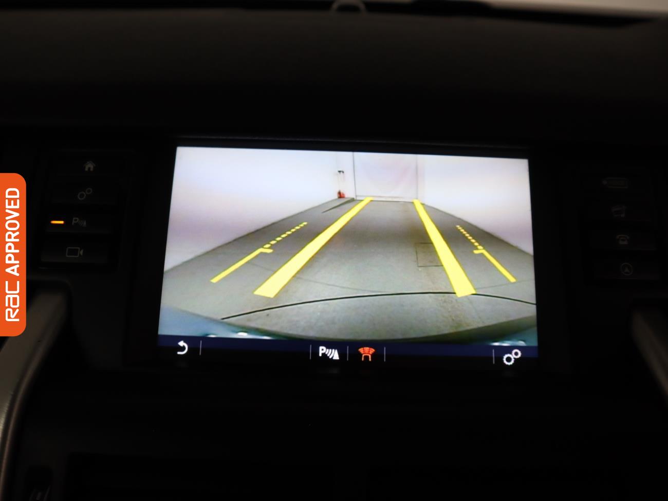 Used Land Rover Discovery Sport 2015 for sale - 76019533: Photo 15