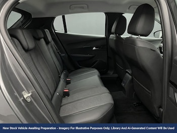 Used Peugeot 2008 2023 for sale - 77348389: Photo