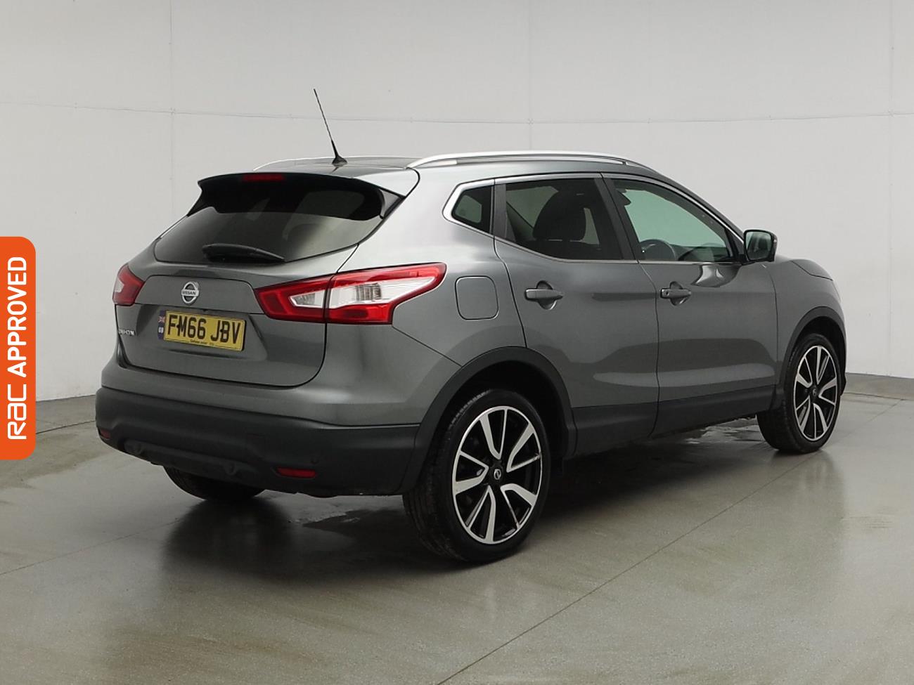 Used Nissan Qashqai 2017 for sale - 77340779: Photo 29