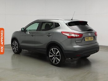 Used Nissan Qashqai 2017 for sale - 77340779: Photo