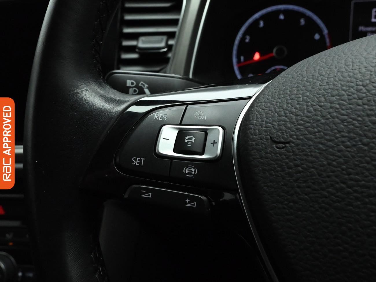 Used Volkswagen T-Roc 2021 for sale - 77106951: Photo 24