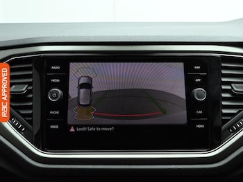 Used Volkswagen T-Roc 2021 for sale - 77106951: Photo