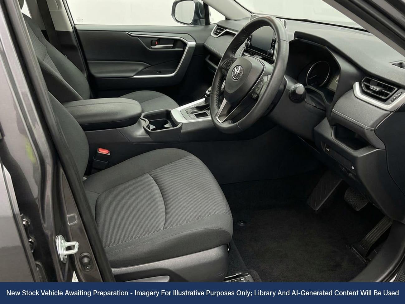 Used Toyota RAV4 2022 for sale - 77546451: Photo 3