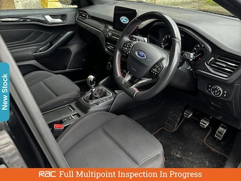 Used Ford Focus 2019 for sale - 76065124: Photo 3