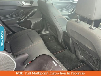 Used Ford Focus 2019 for sale - 76065124: Photo 4