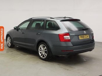 Used Skoda Octavia 2018 for sale - 79016974: Photo