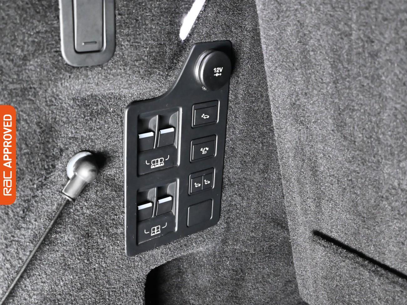 Used Land Rover Discovery 2018 for sale - 76919378: Photo 42