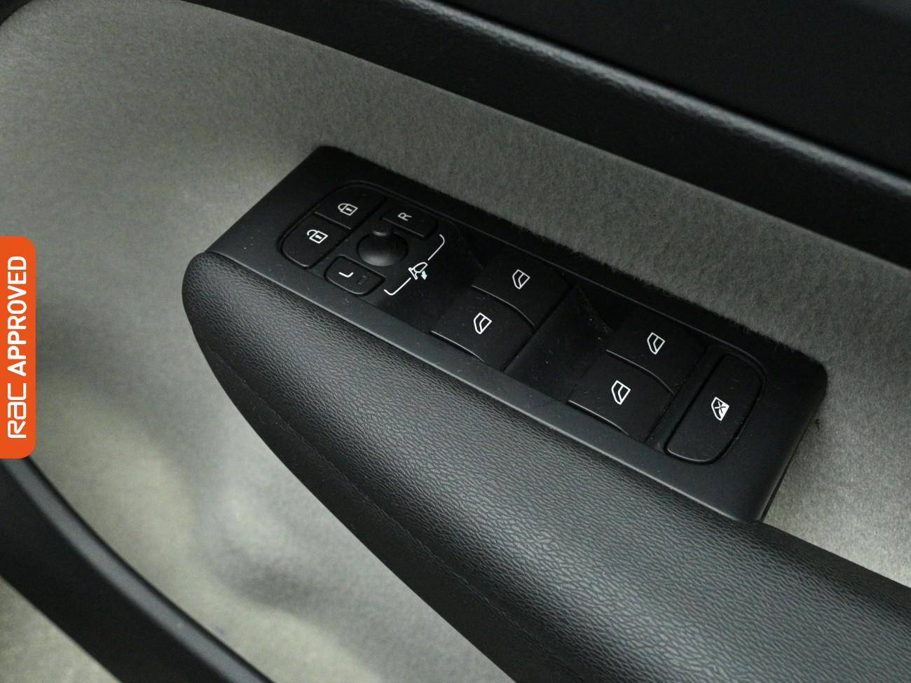 Used Volvo XC40 2019 for sale - 77703411: Photo 27