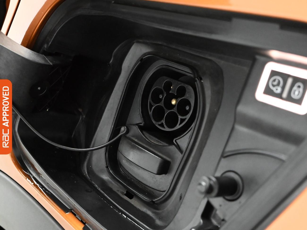 Used Peugeot E-2008 2022 for sale - 77106928: Photo 16