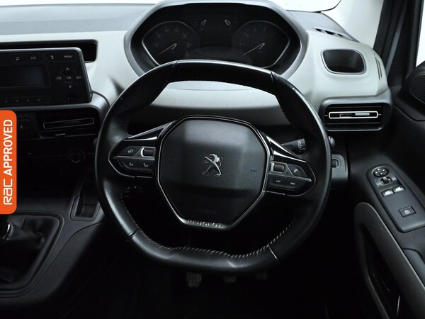Used Peugeot Rifter 2020 for sale - 76220266: Photo 9