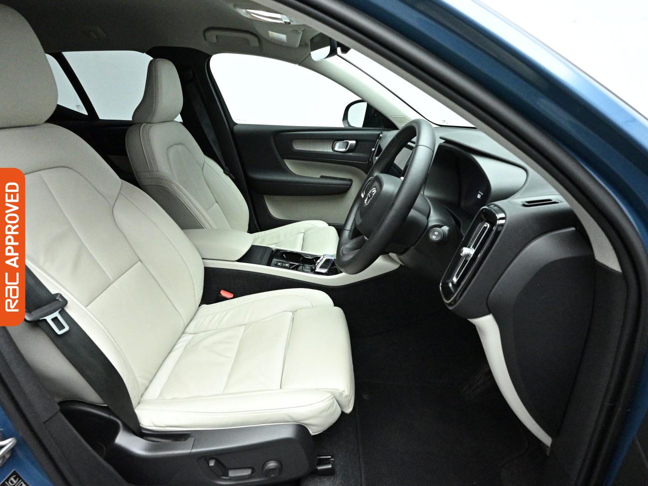 Used Volvo XC40 2023 for sale - 77928895: Photo 12