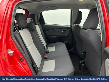 Used Toyota Yaris 2018 for sale - 78341496: Photo