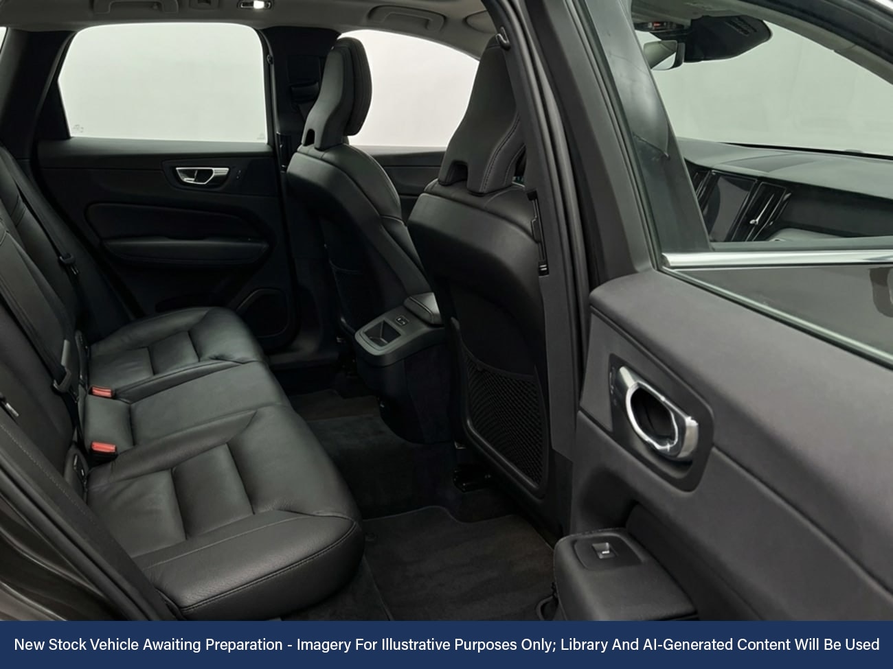 Used Volvo XC60 2022 for sale - 77159534: Photo 3