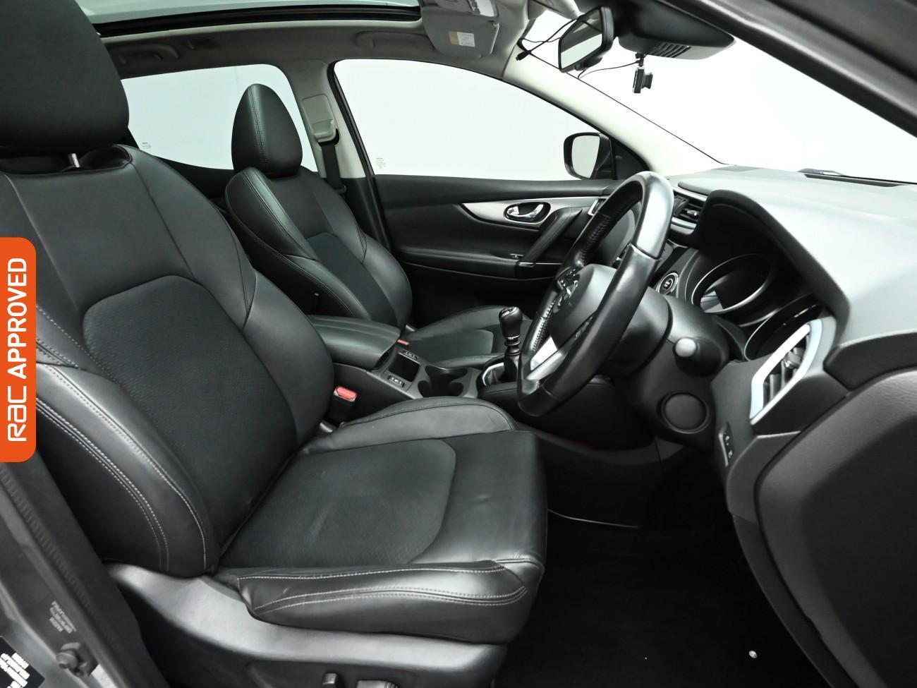 Used Nissan Qashqai 2018 for sale - 76863180: Photo 12