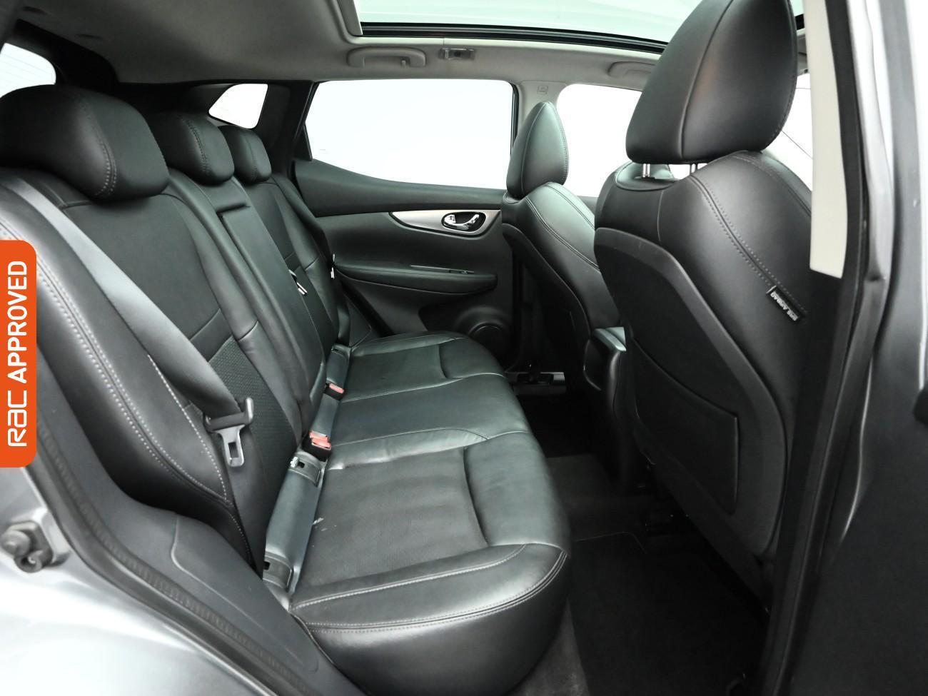 Used Nissan Qashqai 2018 for sale - 76863180: Photo 13