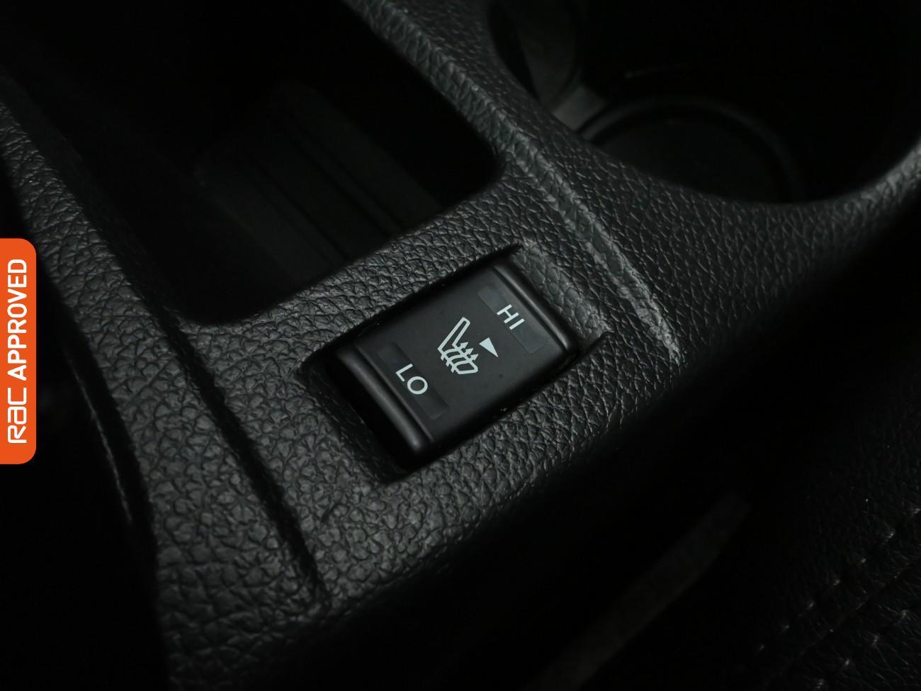 Used Nissan Qashqai 2018 for sale - 76863180: Photo 14