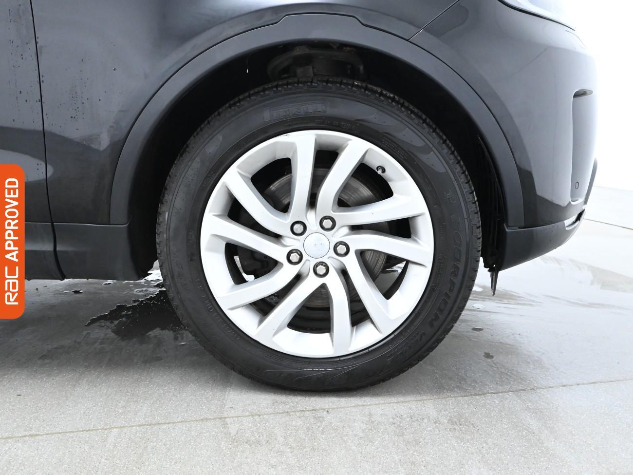 Used Land Rover Discovery 2017 for sale - 77106865: Photo 31