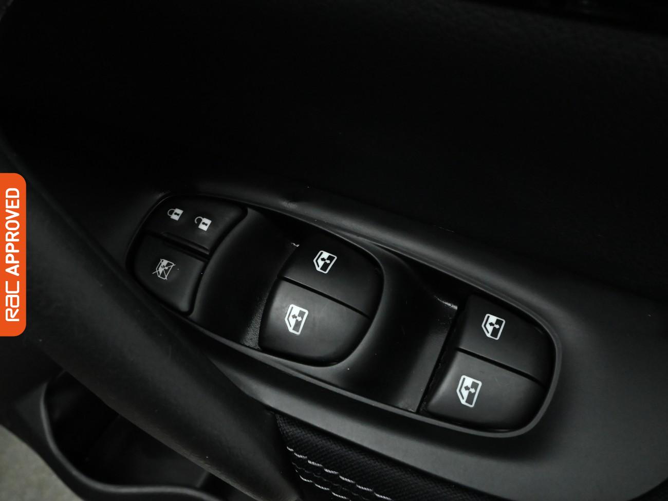 Used Nissan Qashqai 2020 for sale - 76767748: Photo 25