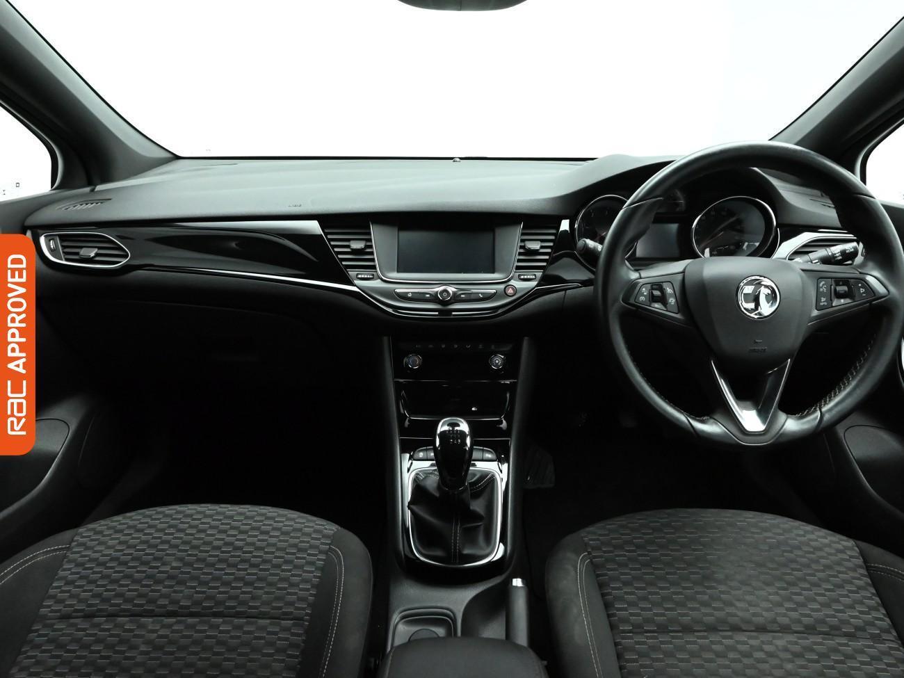 Used Vauxhall Astra 2017 for sale - 78218274: Photo 2