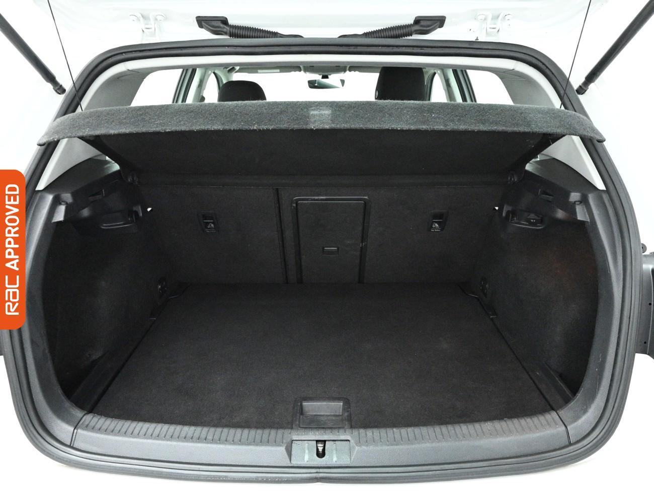 Used Volkswagen Golf 2018 for sale - 77890624: Photo 13