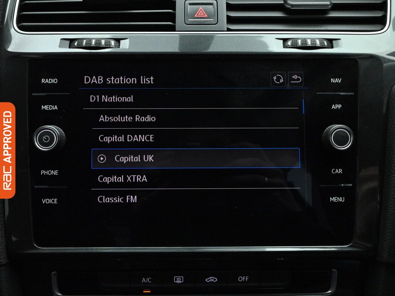 Used Volkswagen Golf 2018 for sale - 77890624: Photo 18