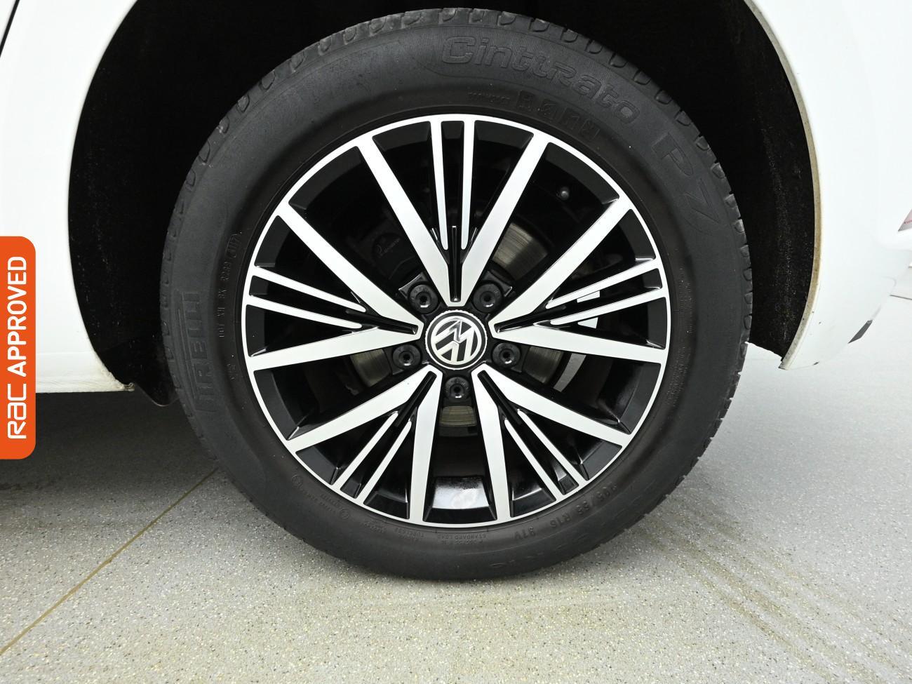 Used Volkswagen Golf 2018 for sale - 77890624: Photo 24