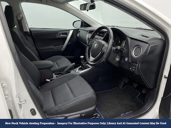 Used Toyota Auris 2014 for sale - 79271306: Photo