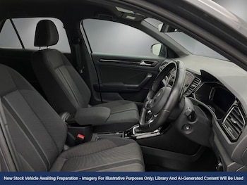 Used Volkswagen T-Roc 2021 for sale - 78894003: Photo