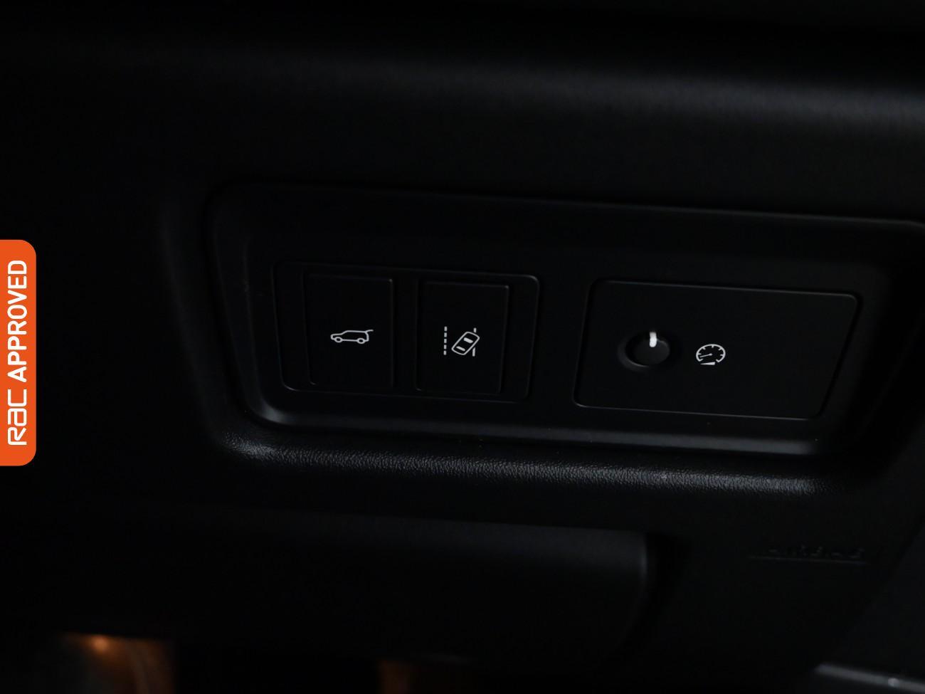 Used Land Rover Discovery Sport 2019 for sale - 76090390: Photo 23