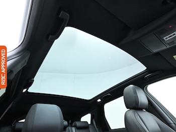 Used Land Rover Discovery Sport 2019 for sale - 76090390: Photo 3
