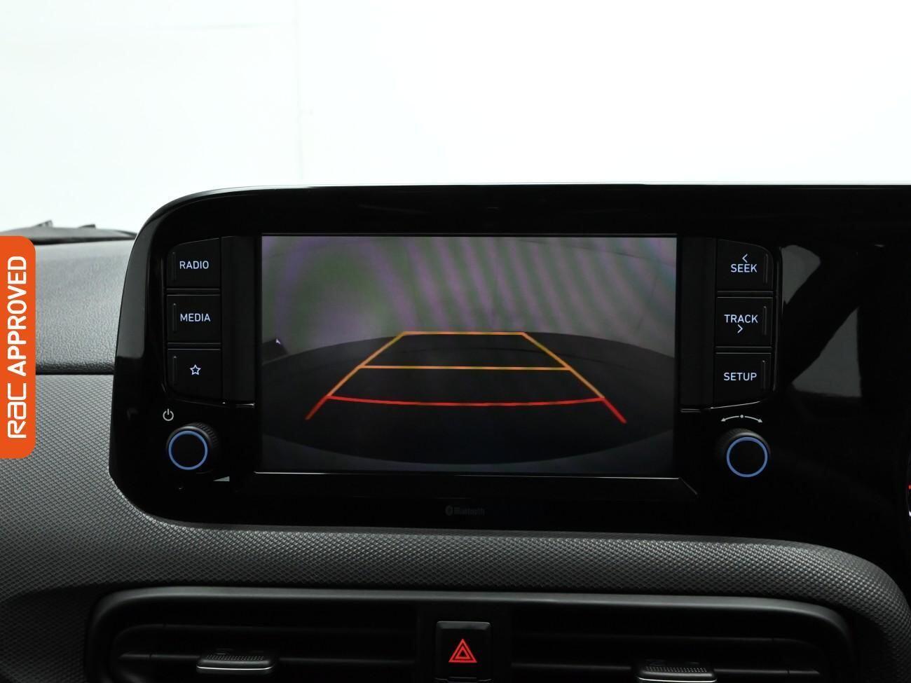 Used Hyundai i10 2022 for sale - 77458833: Photo 3