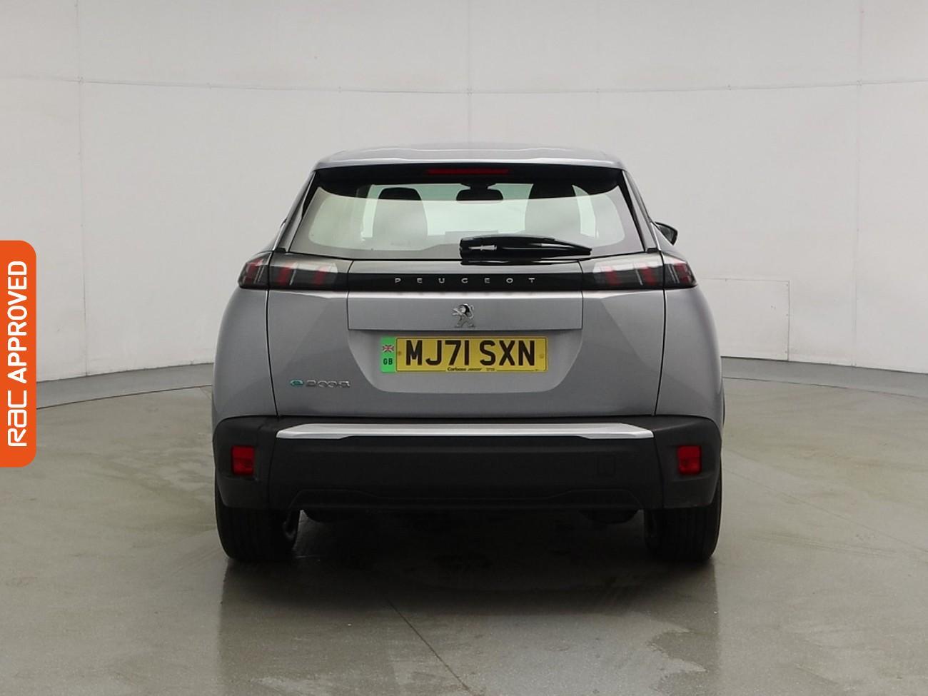 Used Peugeot E-2008 2021 for sale - 76650502: Photo 10