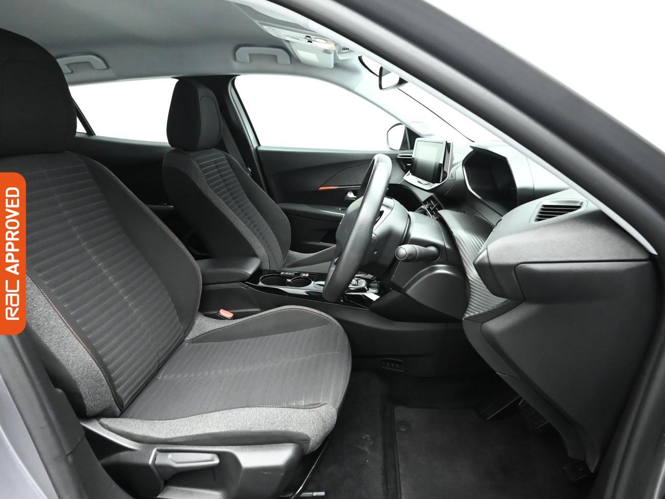 Used Peugeot E-2008 2021 for sale - 76650502: Photo 14