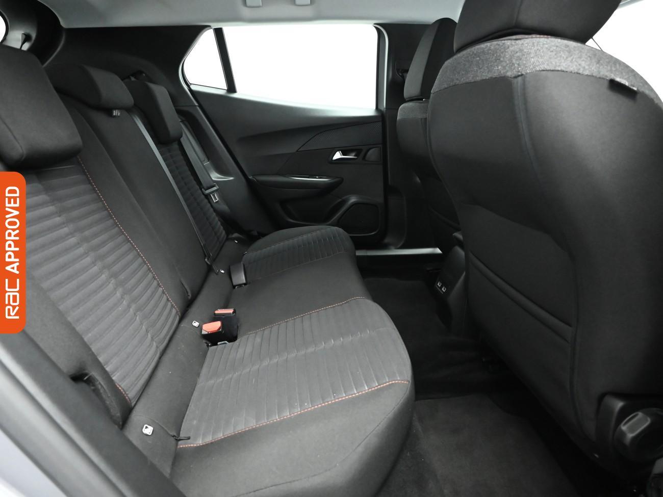 Used Peugeot E-2008 2021 for sale - 76650502: Photo 15