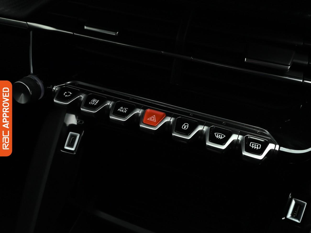 Used Peugeot E-2008 2021 for sale - 76650502: Photo 24