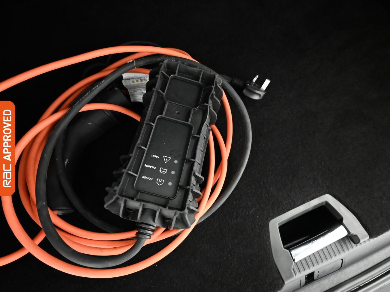 Used Peugeot E-2008 2021 for sale - 76650502: Photo 30