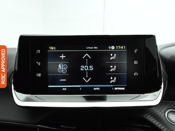 Used Peugeot E-2008 2021 for sale - 76650502: Photo