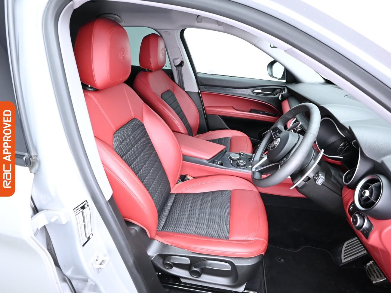 Used Alfa Romeo Stelvio 2020 for sale - 76220223: Photo 12