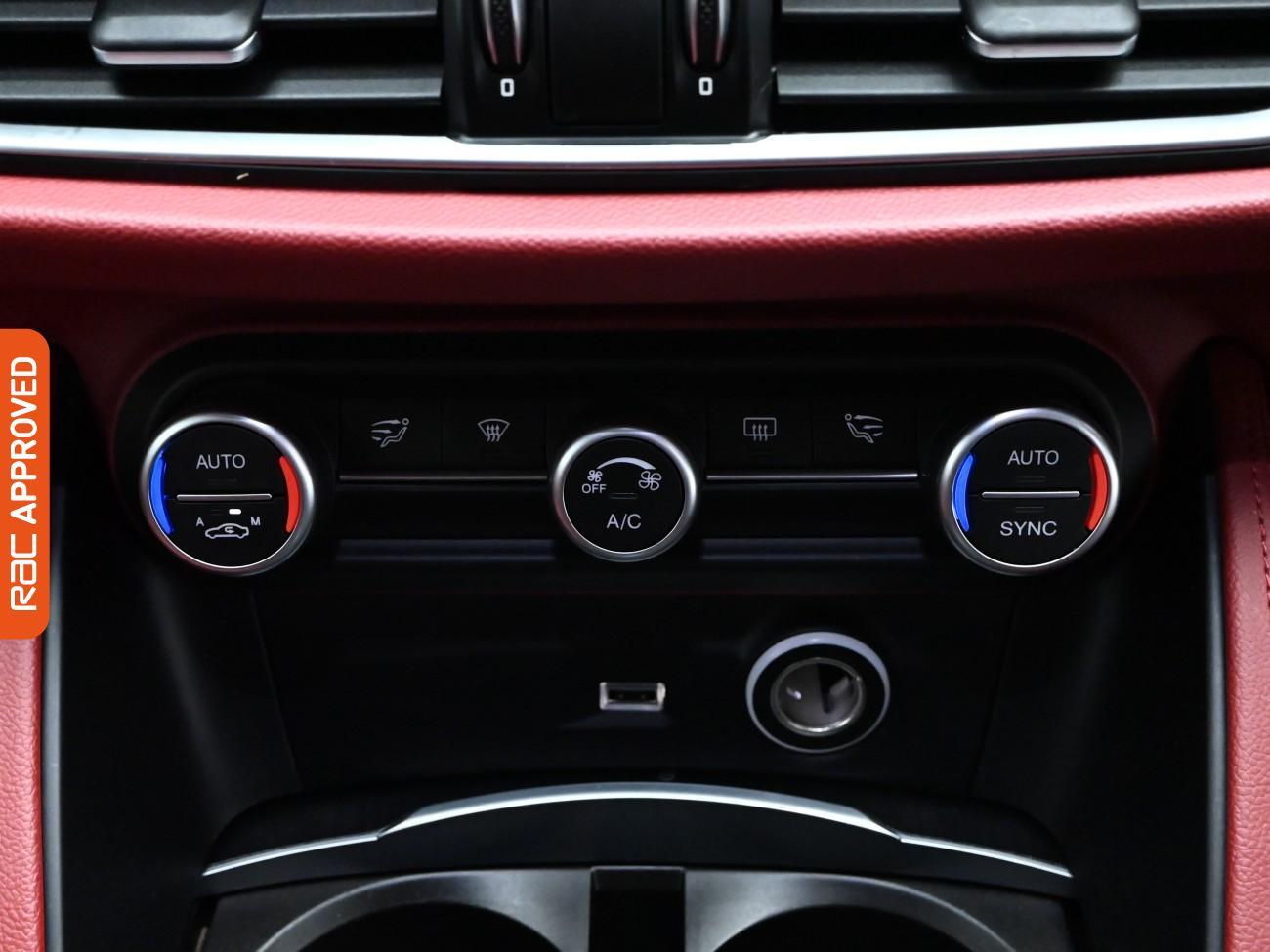 Used Alfa Romeo Stelvio 2020 for sale - 76220223: Photo 17