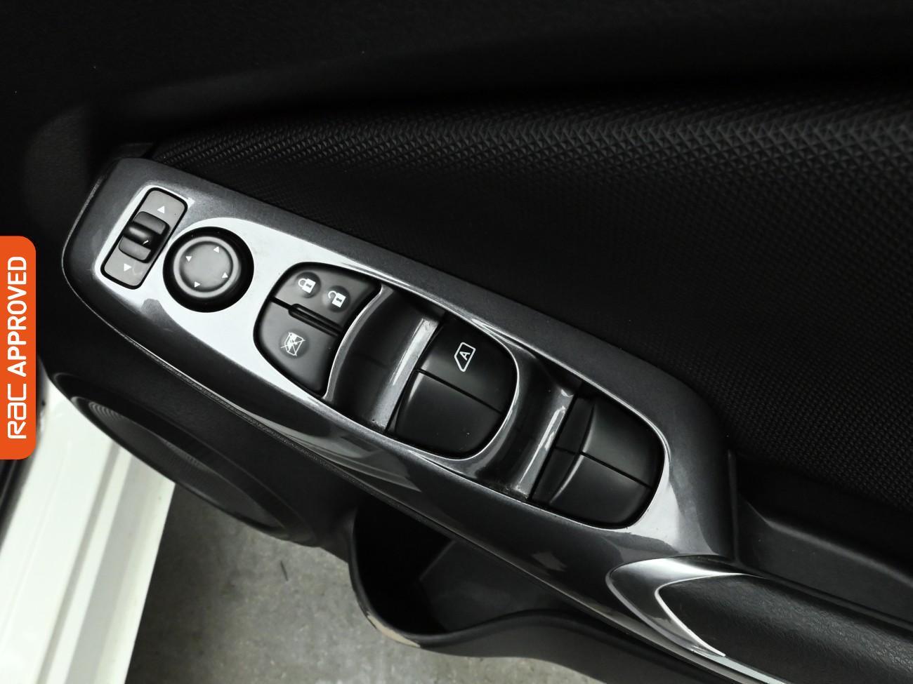 Used Nissan Juke 2023 for sale - 76919401: Photo 23