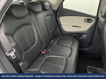 Used Renault Captur 2018 for sale - 78296299: Photo